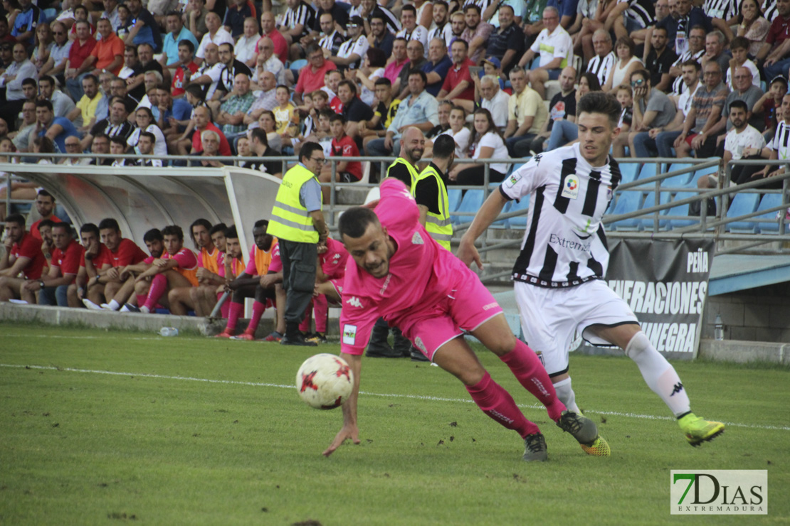 Imágenes del CD. Badajoz 3 - 0 Córdoba B