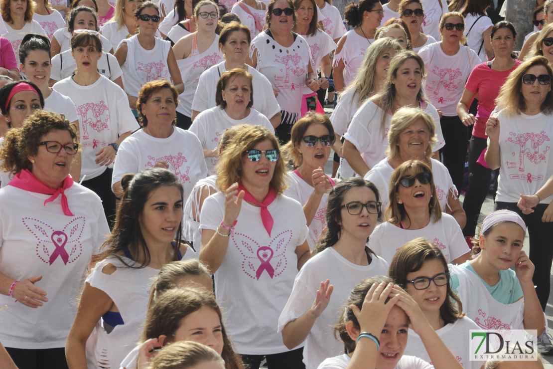 Imágenes del zumba solidario contra el cáncer de mama