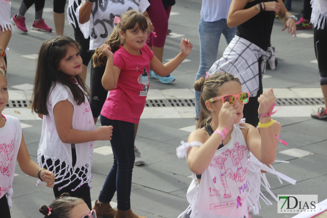 Imágenes del zumba solidario contra el cáncer de mama