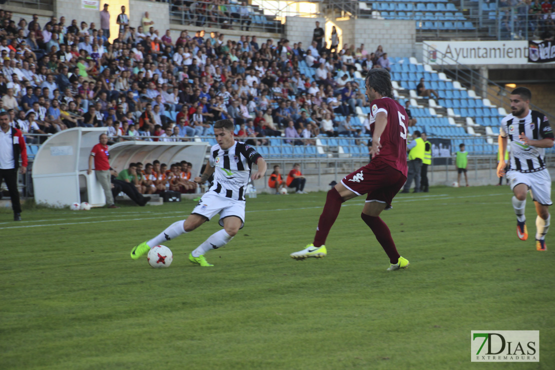 Imágenes del CD. Badajoz 2 - 2 CD. San Fernando