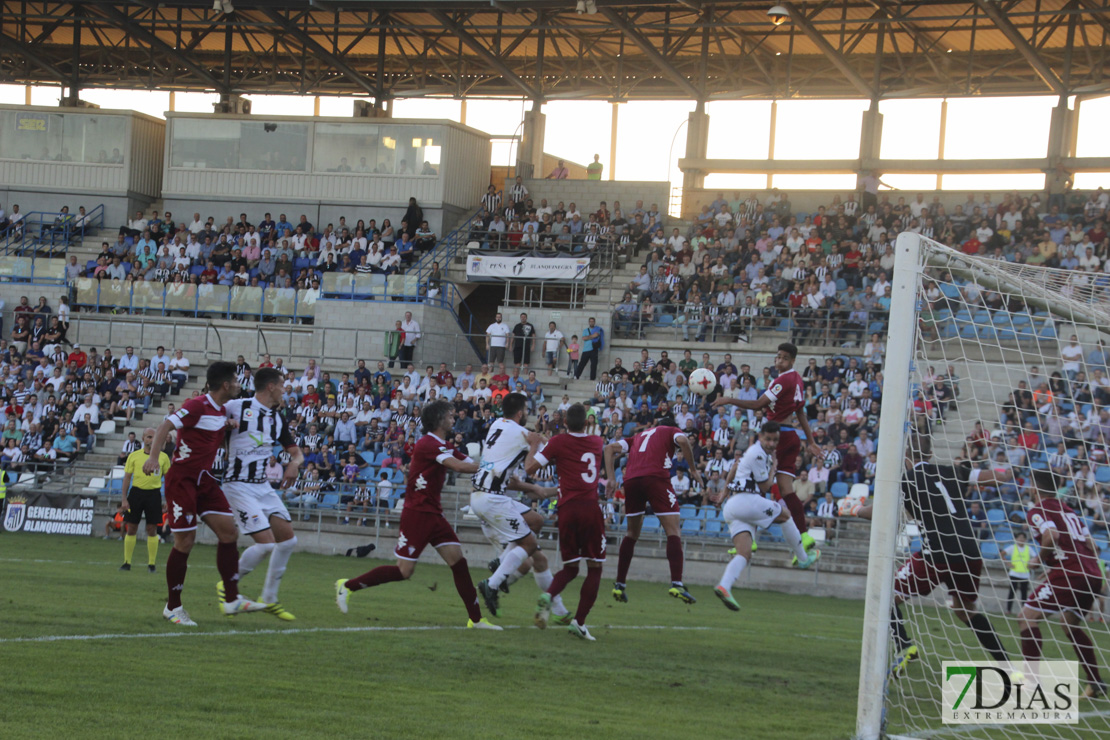 Imágenes del CD. Badajoz 2 - 2 CD. San Fernando