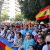Multitud de pacenses celebran el día de la Fiesta Nacional en Badajoz