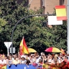 Multitud de pacenses celebran el día de la Fiesta Nacional en Badajoz