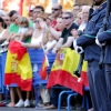 Multitud de pacenses celebran el día de la Fiesta Nacional en Badajoz