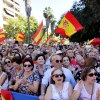 Multitud de pacenses celebran el día de la Fiesta Nacional en Badajoz