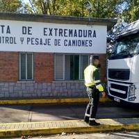 Denunciados 11 vehículos en un dispositivo especial de control de pesaje de camiones