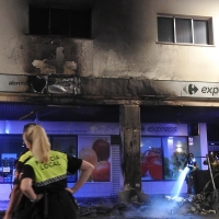 El incendio en Juan Carlos I afectó a parte del edificio