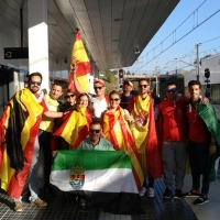 Los extremeños llegan a Cataluña para manifestarse a favor del diálogo