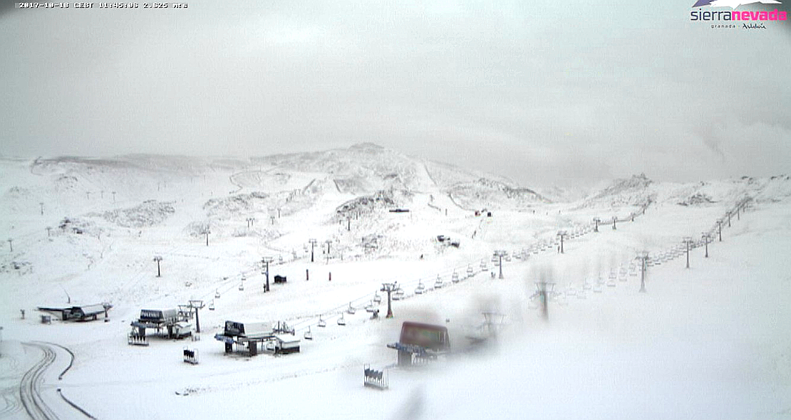 Así ha sido la primera nevada de la temporada en los Pirineos y Sierra Nevada