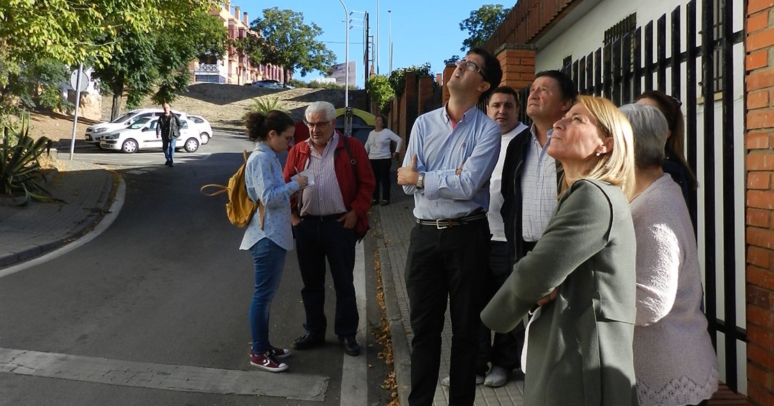 Elena Nevado pide a los vecinos de San Blas propuestas para mejorar el barrio