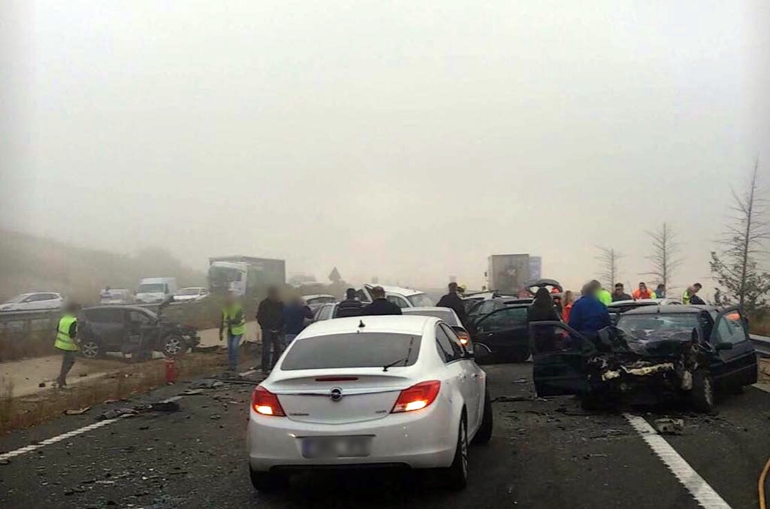 45 vehículos implicados en un accidente múltiple en la provincia de Cáceres