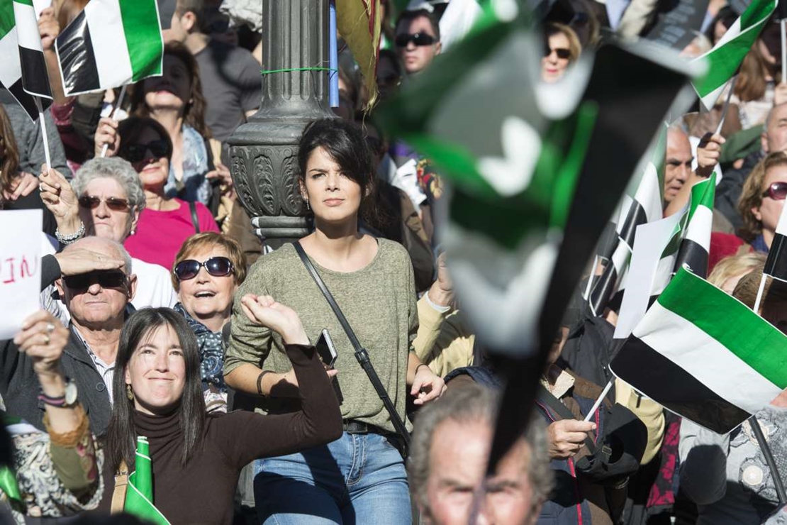 40.000 personas exigen en Madrid un #TrenDignoYa para Extremadura