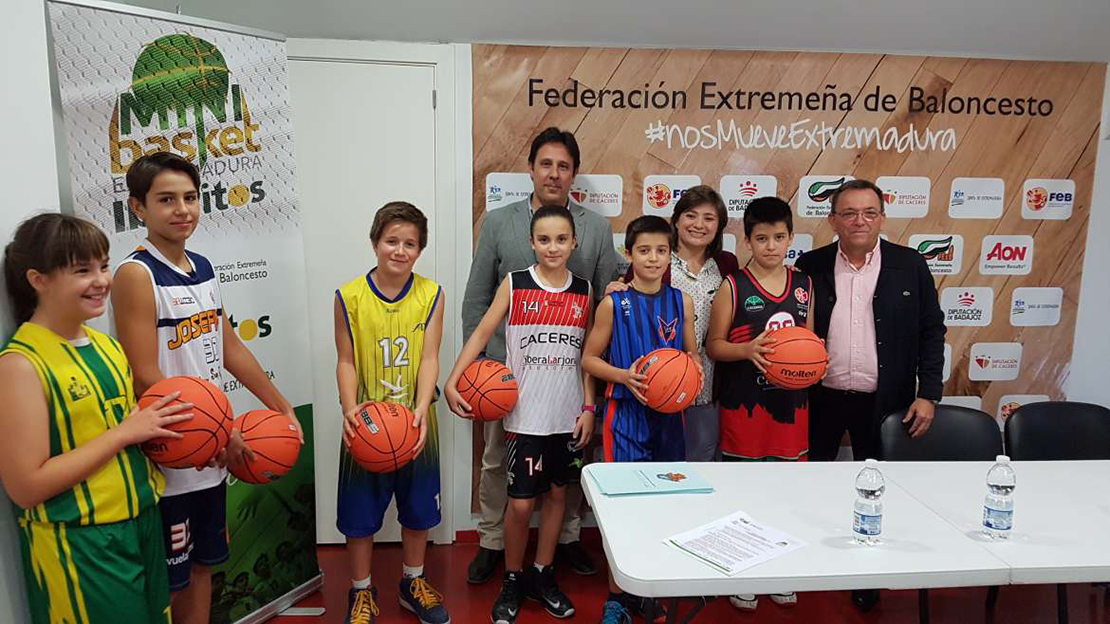 2.700 jóvenes extremeños disfrutarán del Plan de Minibasket 2017-2018