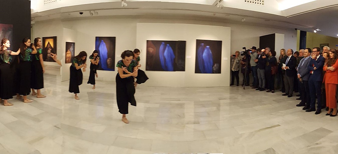 Exhibición de la Escuela de Danza de Montijo en la inauguración de &#39;Gandhara&#39;