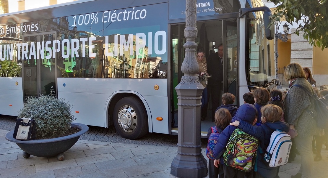 Badajoz contará temporalmente con un autobús 100% eléctrico en las líneas 4, 5 y 7