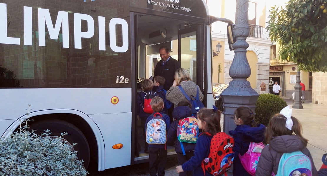 Badajoz contará temporalmente con un autobús 100% eléctrico en las líneas 4, 5 y 7
