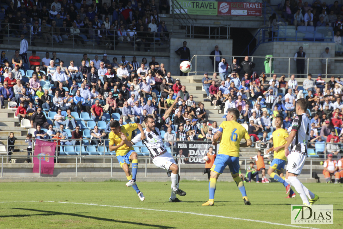 Imágenes del CD. Badajoz 3 - 1 Las Palmas Atlético