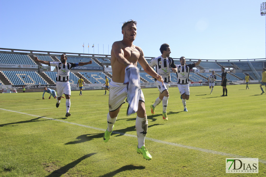 Imágenes del CD. Badajoz 3 - 1 Las Palmas Atlético