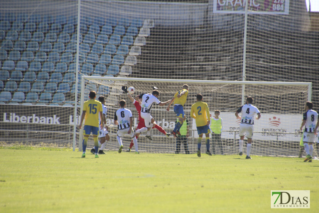 Imágenes del CD. Badajoz 3 - 1 Las Palmas Atlético