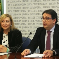 AOEX dona 25.000 euros al SES para la investigación oncológica