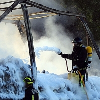 Un incendio en un tráiler provoca grandes retenciones en la A-5