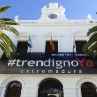 Llerena completa dos autobuses que partirán a Madrid por un #TrenDignoYa