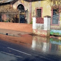 Nuevo reventón de tuberías, esta vez en San Fernando