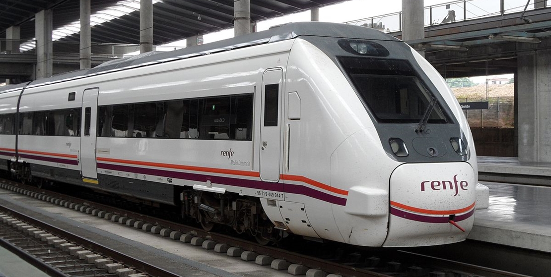 Cambio en los horarios de autobuses desde Cáceres por &#39;Un tren digno&#39;