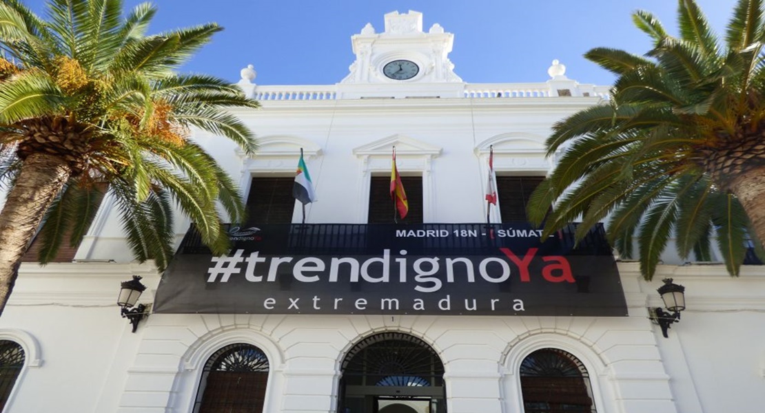 Completos los dos autobuses que partirán de Llerena por un #TrenDignoYa