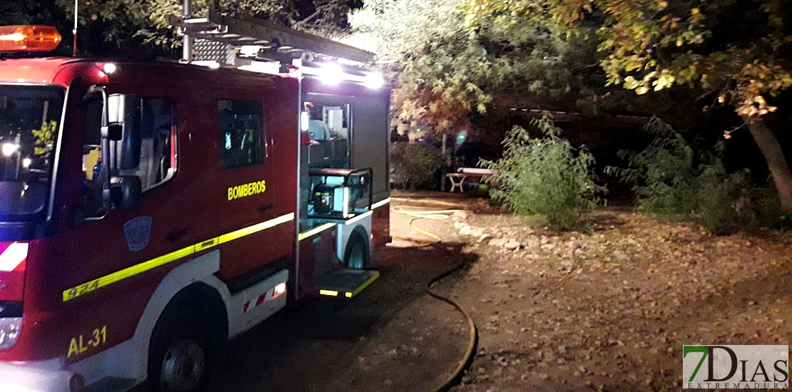 Sale ardiendo una casa rural en La Vera