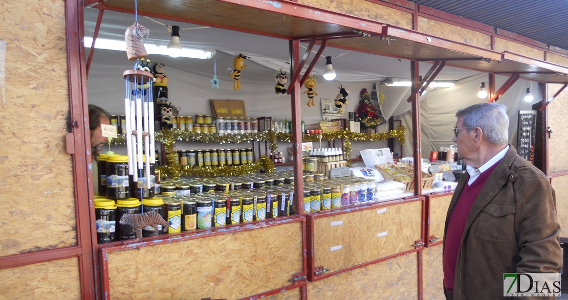 Infinidad de productos se exponen en el mercado navideño de Mérida