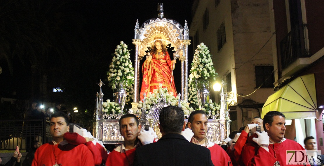 Miles de fieles acompañan a la Mártir Santa Eulalia