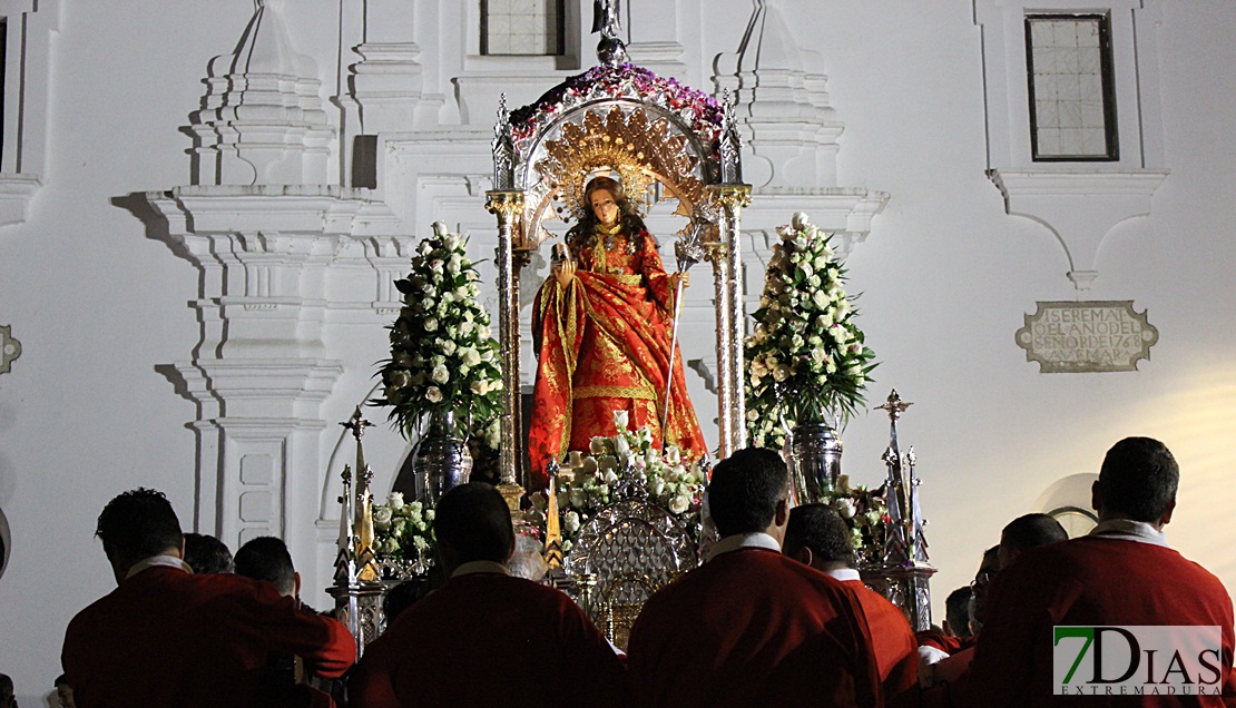 Miles de fieles acompañan a la Mártir Santa Eulalia