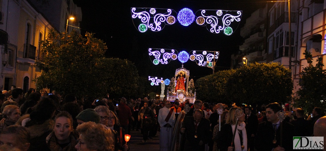 Miles de fieles acompañan a la Mártir Santa Eulalia