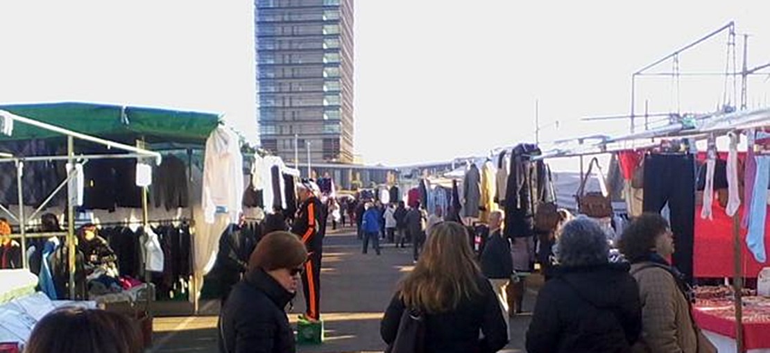 El equipo de gobierno de Badajoz aprueba la ordenanza de mercados sin apoyos