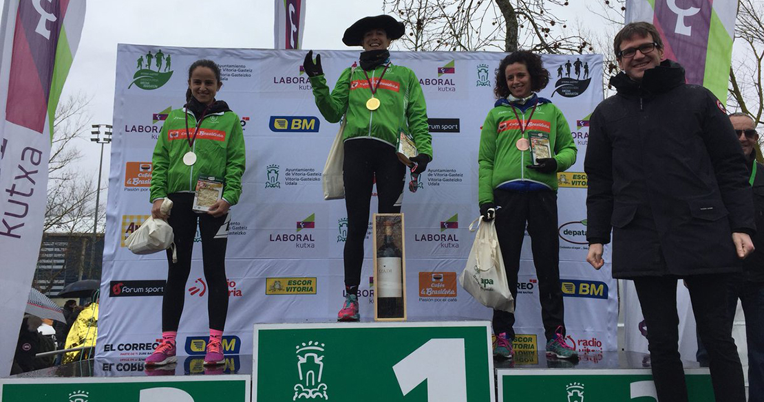 La extremeñas Raquel Gómez y Mamen Ledesma ganan en Vitoria de la mano