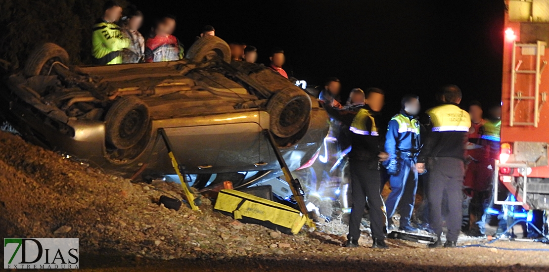 Accidente grave y vuelco en la zona de &#39;Las Crispitas&#39; (Badajoz)