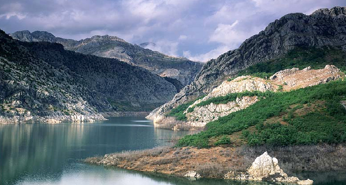 Embalses en España suben 1,2% tras las últimas lluvias, pero la sequía sigue