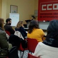 CCOO protesta por el anuncio de parar los llamamientos de interinos