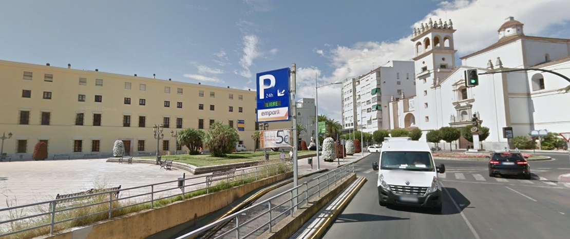 Mejorada la accesibilidad al aparcamiento pacense de San Atón