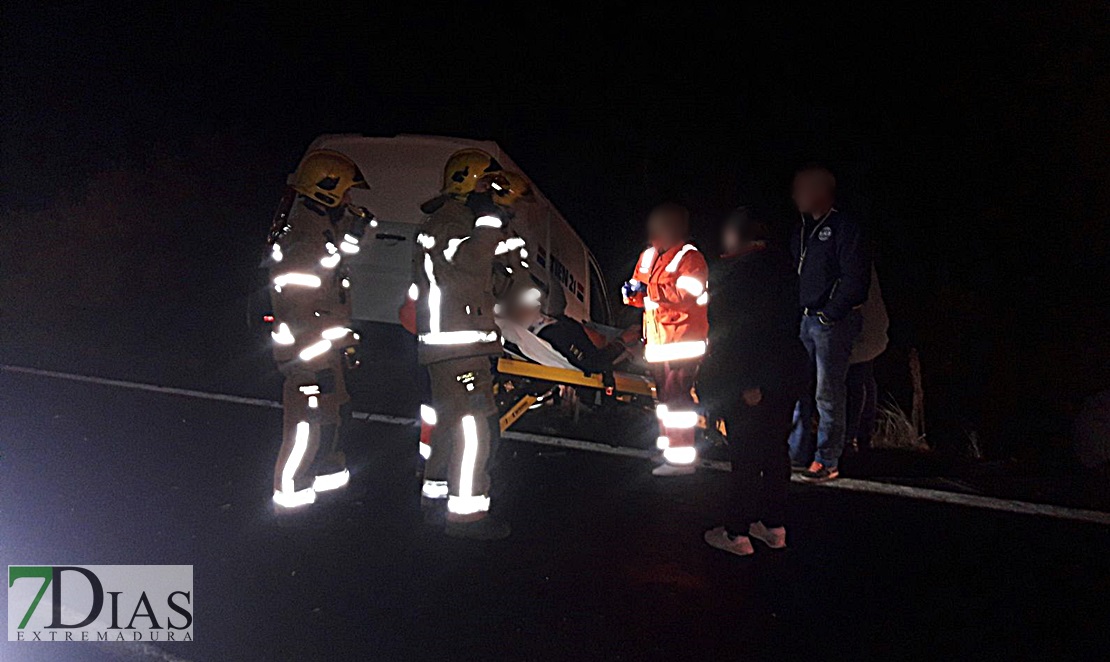 Un jabalí provoca un grave accidente en la provincia de Cáceres