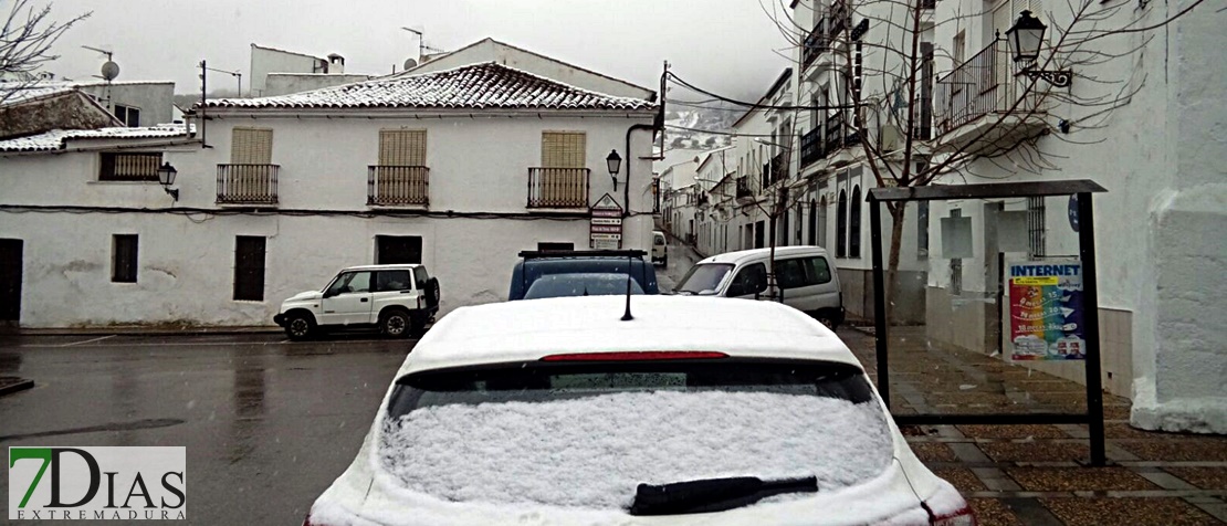 Así nieva en Cabeza la Vaca (Badajoz)
