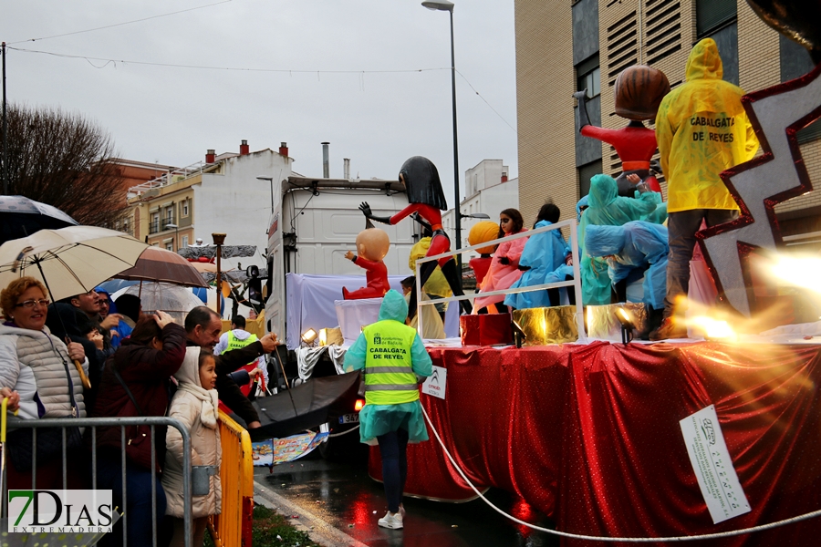 La lluvia no impide que los Reyes Magos lleguen a Badajoz