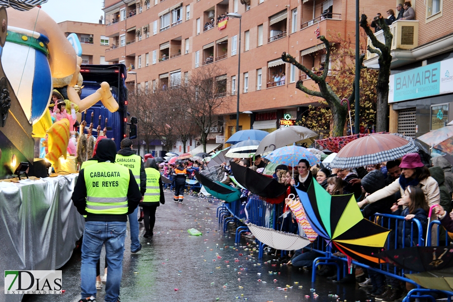 La lluvia no impide que los Reyes Magos lleguen a Badajoz