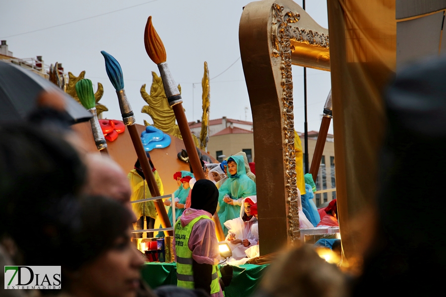 La lluvia no impide que los Reyes Magos lleguen a Badajoz