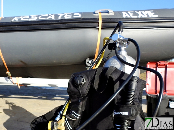 Prácticas de inmersión en el Río Guadiana por parte de AEMEX - Bomberos CPEI Badajoz