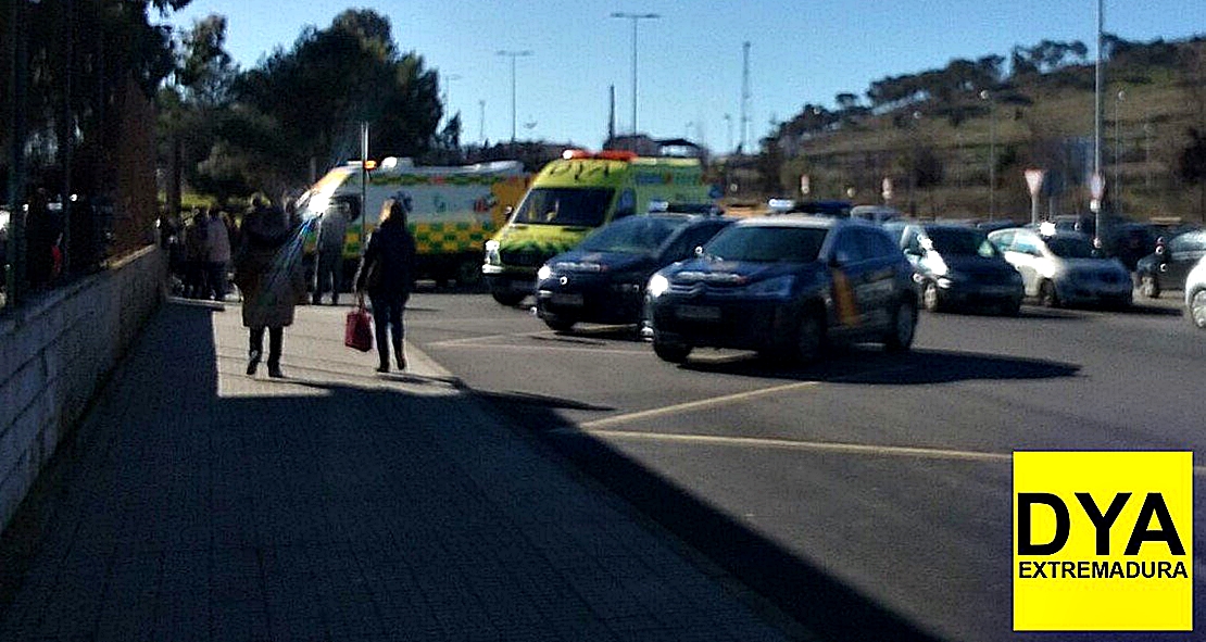 Una furgoneta sin conductor atropella a una mujer en Cáceres