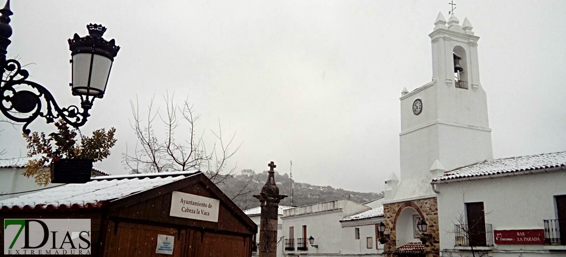 Así nieva en Cabeza la Vaca (Badajoz)