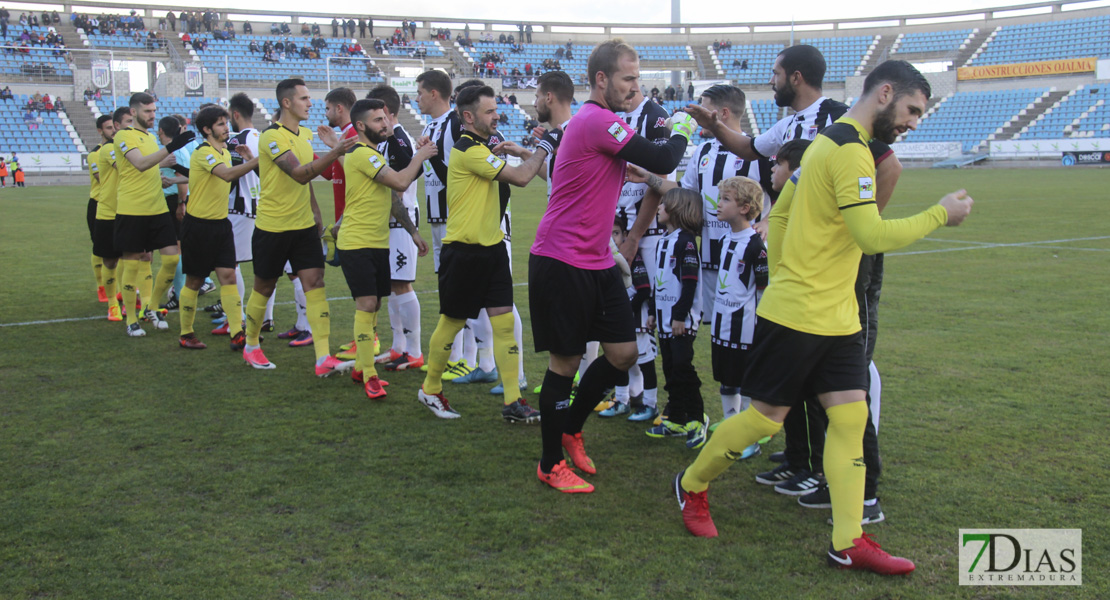 Imágenes del CD. Badajoz 3 - 0 Écija Balompié