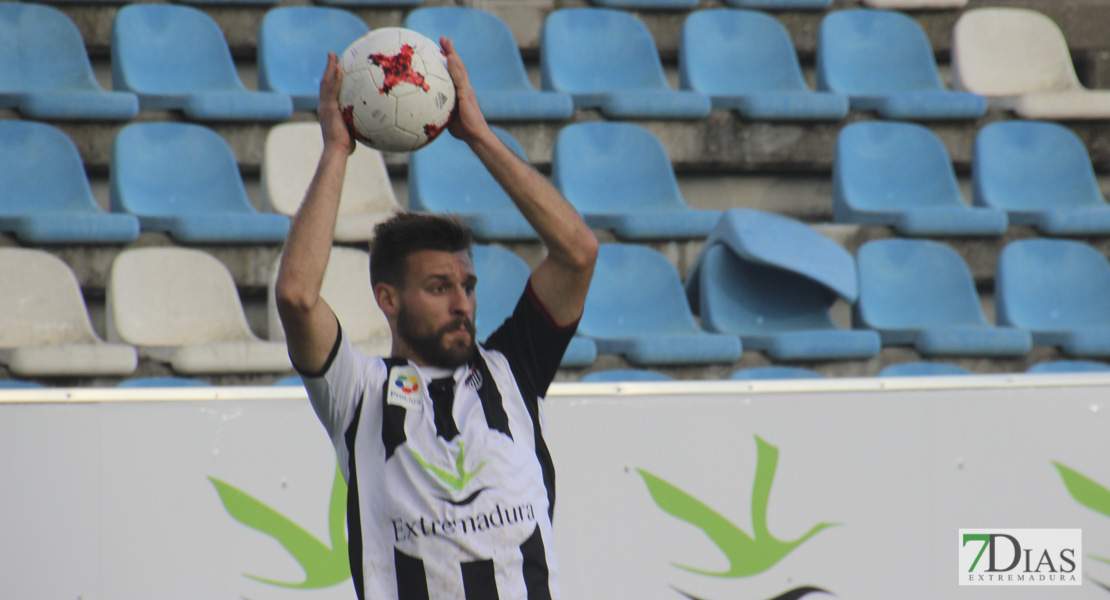 Imágenes del CD. Badajoz 3 - 0 Écija Balompié